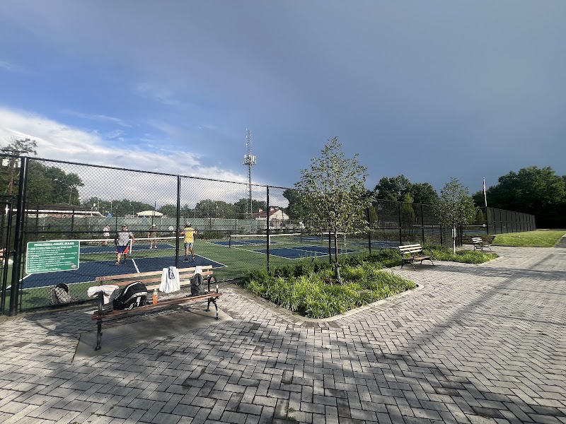 Rochelle Park Area Basketball Courts