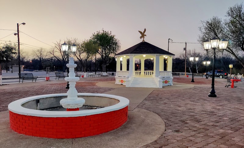 Brown Plaza