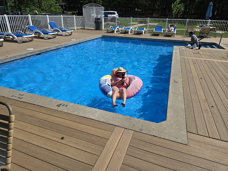 Four Seasons Grand Point