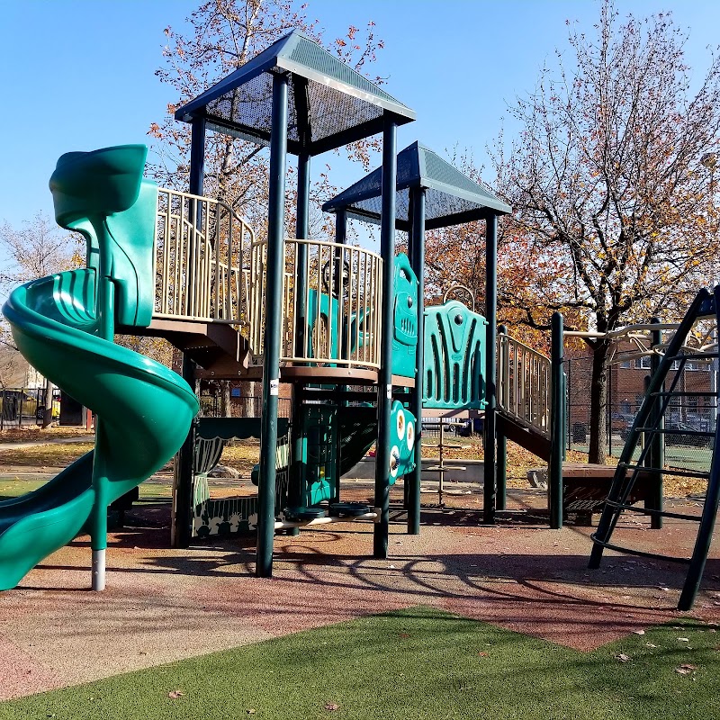 Helen Miller/Bernard Hunter Park - Pickleball in Alexandria, Virginia