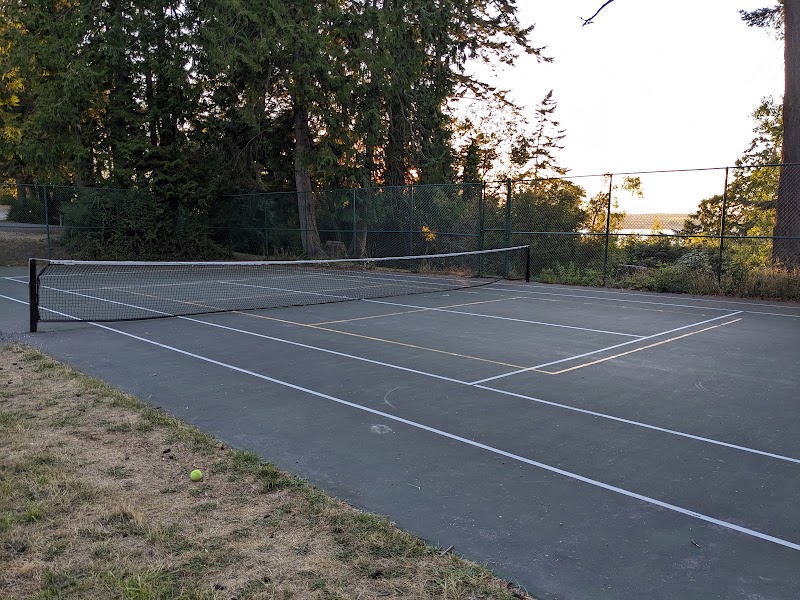 Public Tennis Court