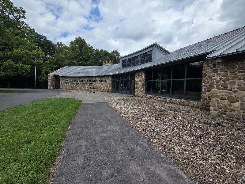Seneca Rocks Discovery Center