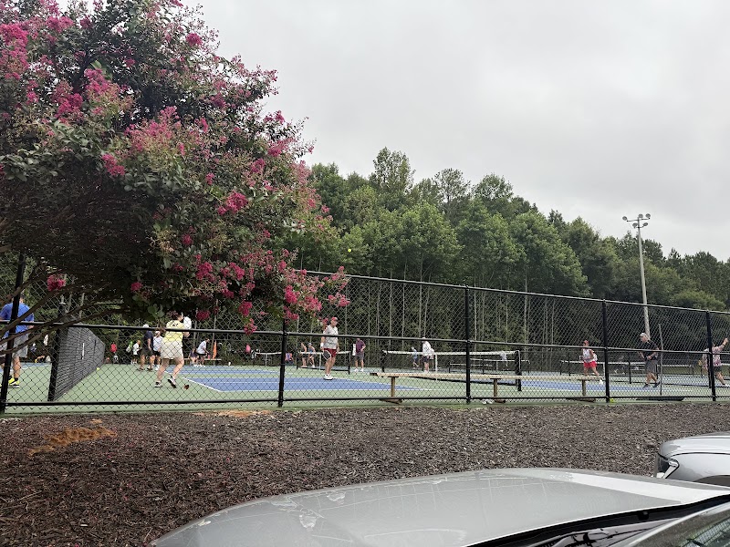 Victor Lord pickleball courts