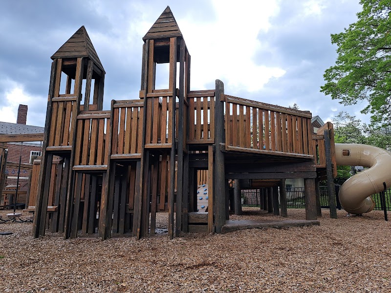 Waverly Community House