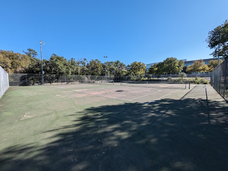 Riata Tennis Courts - Pickleball in Mc Neil, Texas