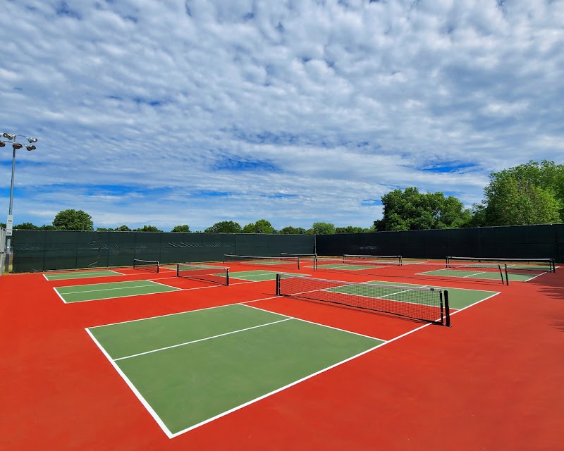 ST PETER TENNIS COURTS