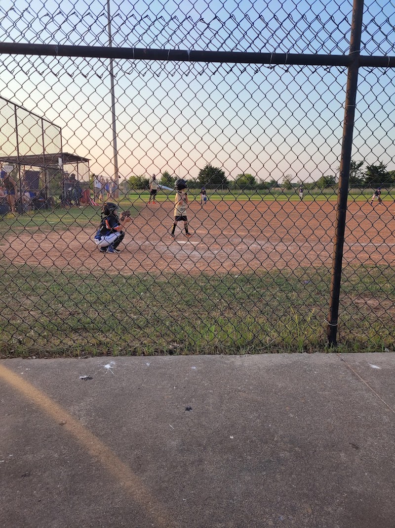Morris Sports Complex - Pickleball in Okmulgee, Oklahoma