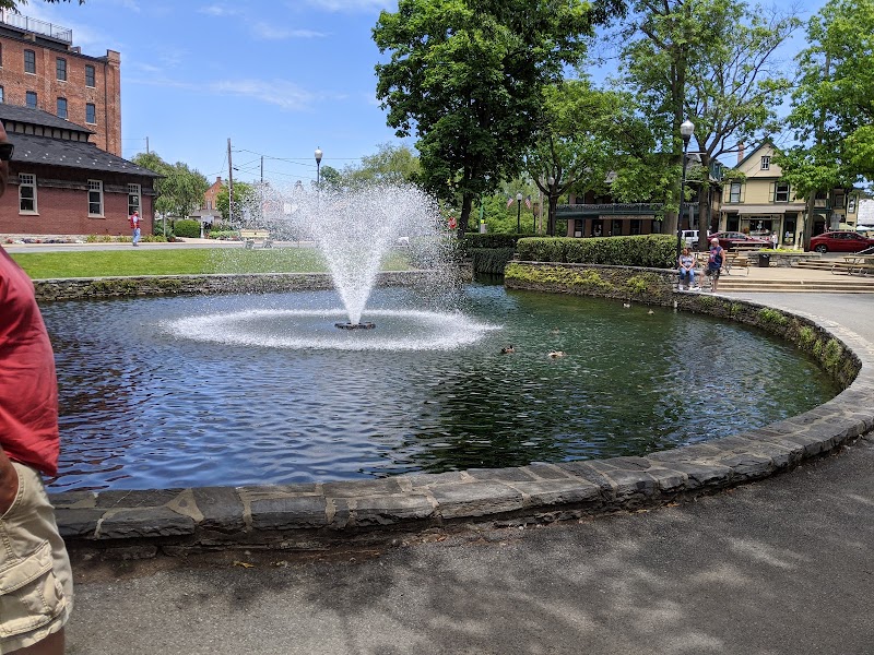 Lititz Springs Park - Pickleball in Lititz, Pennsylvania