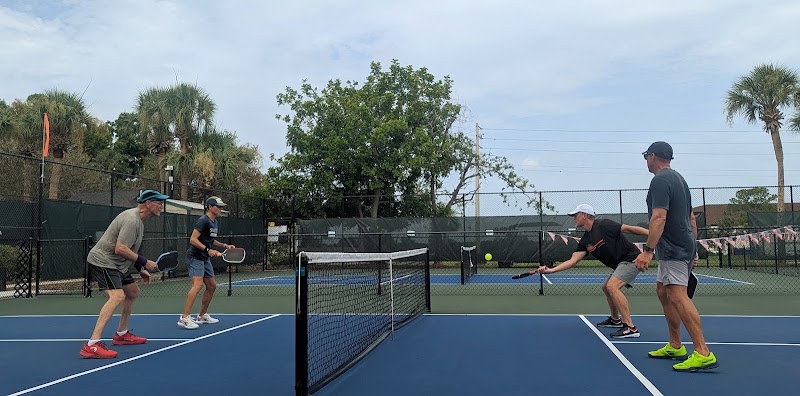 Great Northern Wooded Kings Point Pickleball Courts