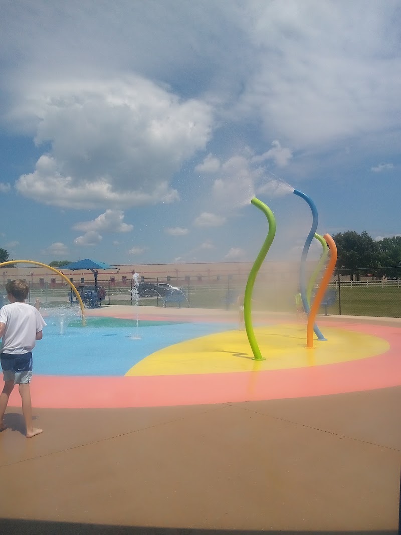 Medina park splash pad - Pickleball in Medina, Tennessee