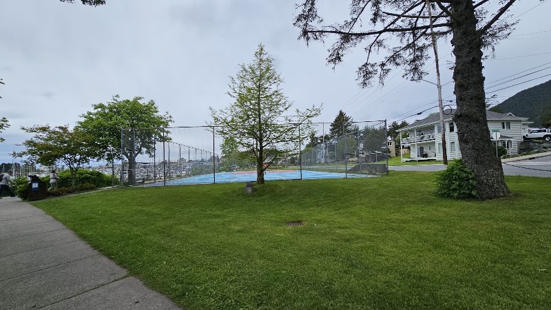 Crescent Harbor Tennis Courts