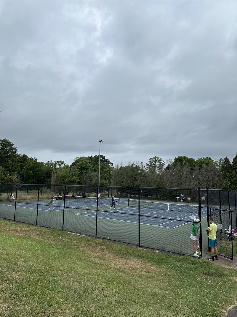 Green Knoll Tennis Center