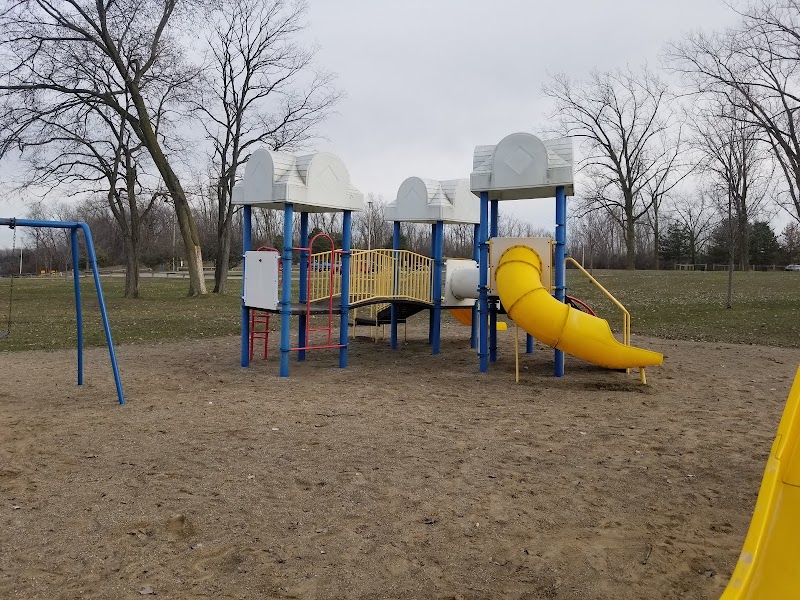 Ford Lake Park - Pickleball in Deford, Michigan