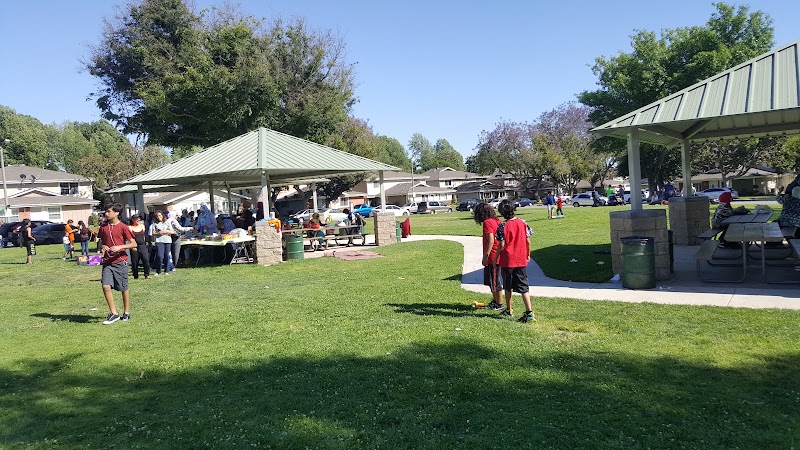 Las Flores Park
