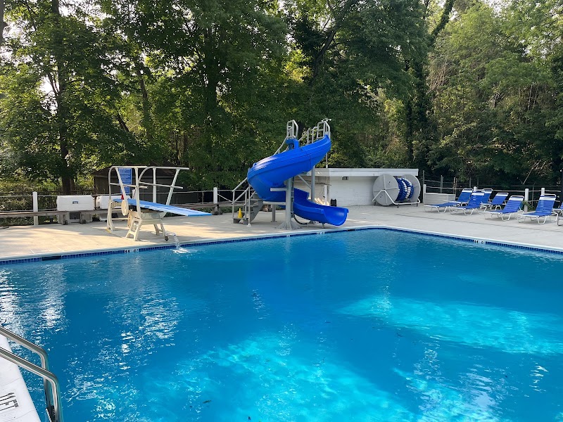 Hollin Meadows Swim and Tennis Club - Pickleball in Alexandria, Virginia