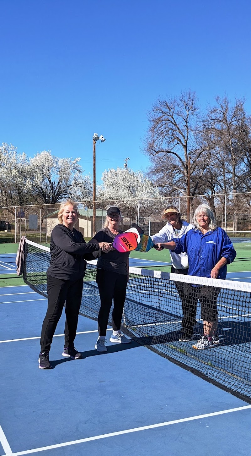 Bedrock Tennis & Pickleball Courts - Pickleball in Oroville, Washington