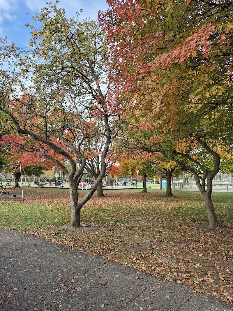 Howe Memorial Park