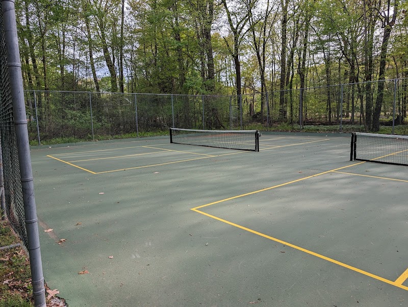 Village Green Pickleball Courts