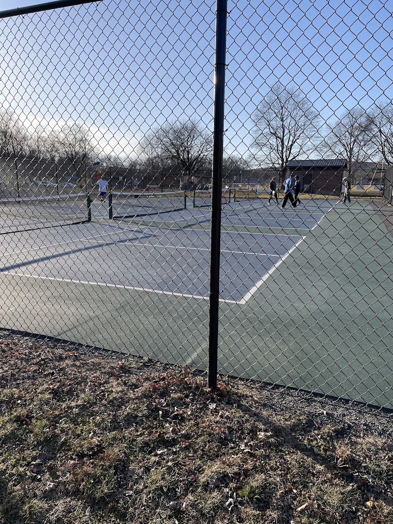 Veterans Memorial Park-pickleball court