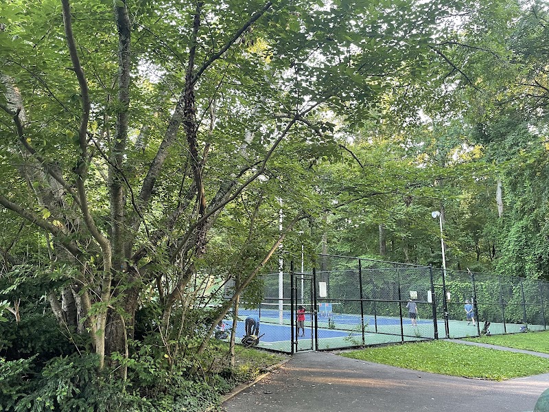 McLean Central Park tennis court