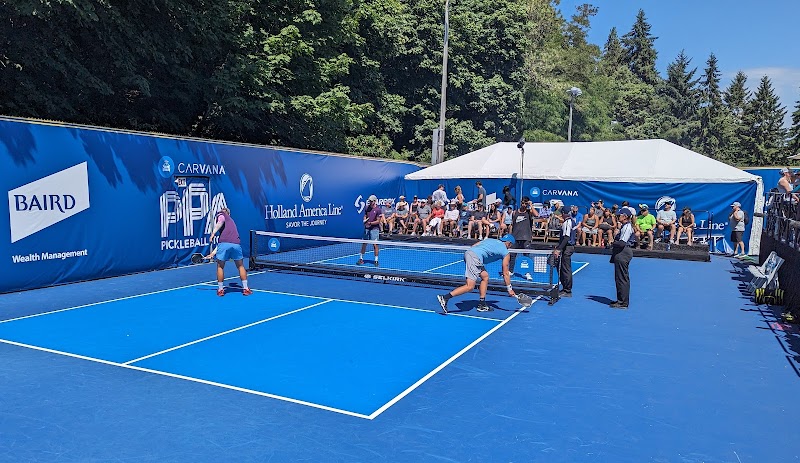 Lower Woodland Tennis Courts