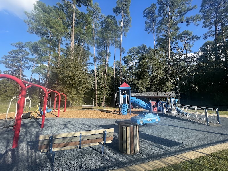 Holley Ball Park, playground & pickleball courts