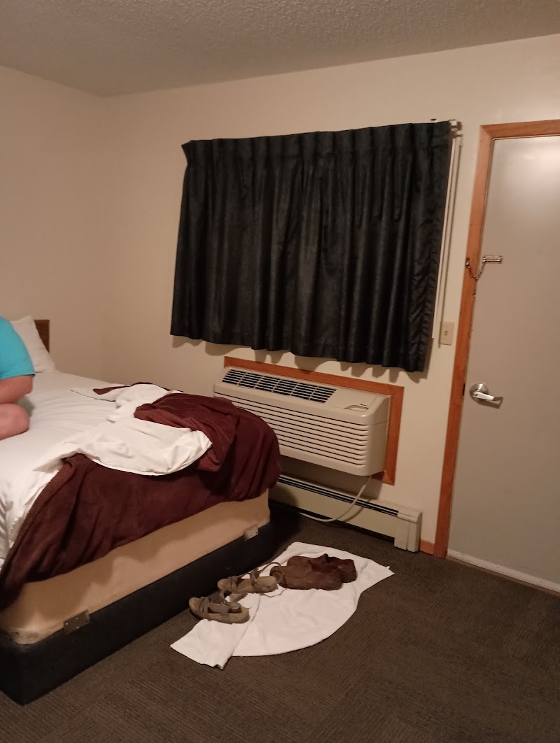 Cross Roads Motel