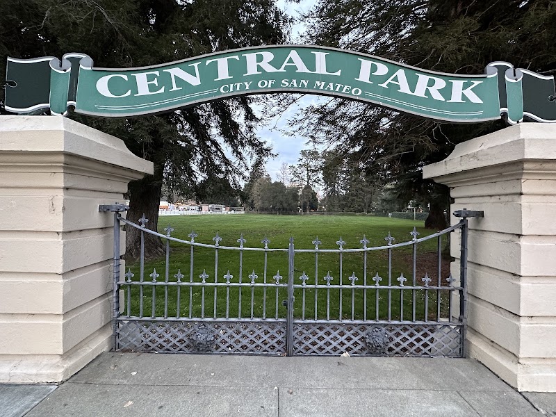 San Mateo Central Park - Pickleball in El Granada, California
