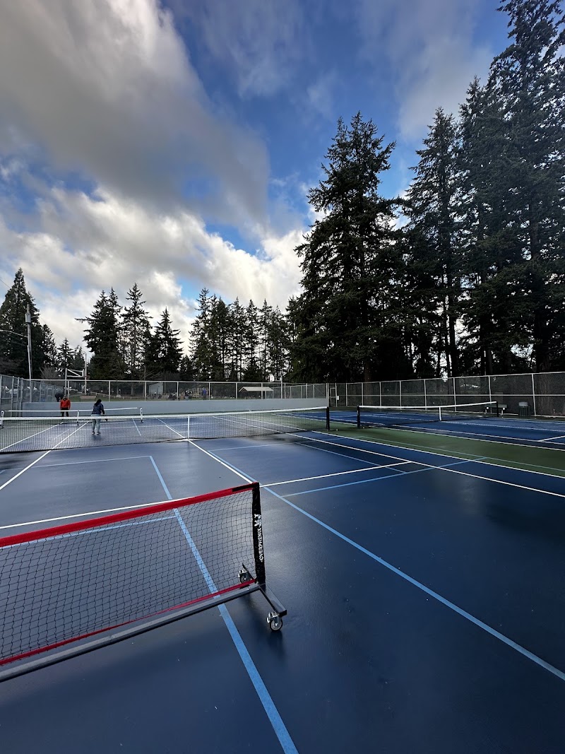 South Lynnwood Park Pickleball and Tennis Courts