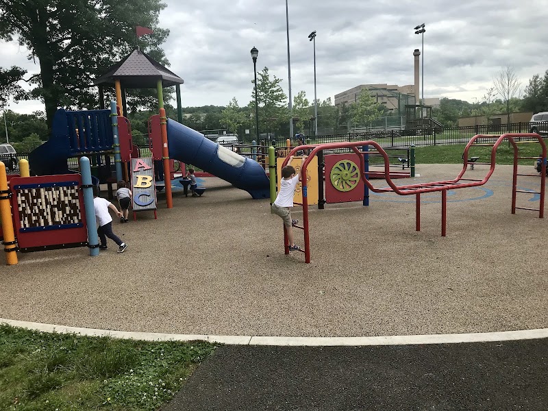 Armistead Boothe Park - Pickleball in Springfield, Virginia