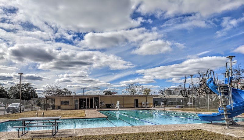 Uvalde Swimming Pool - Pickleball in Uvalde, Texas