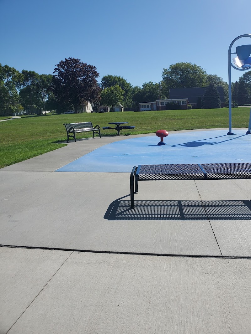 Howard Lake Splash Pad - Pickleball in Howard Lake, Minnesota