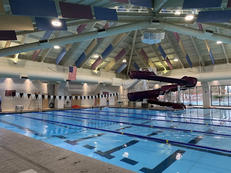 Shute Park Aquatic & Recreation Center