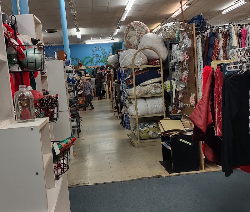 Clarksville Ruritan Club Thrift Shop - Clarksville, VA