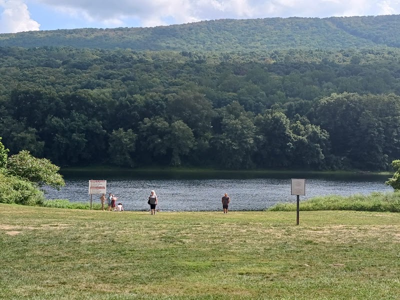 Smithfield Beach - Pickleball in Delaware Water Gap, Pennsylvania