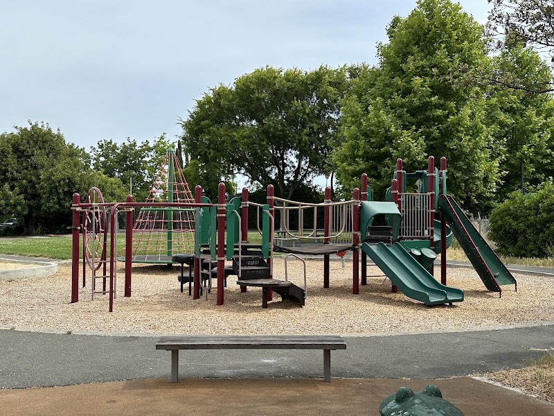 Pueblo Park - Pickleball in San Anselmo, California