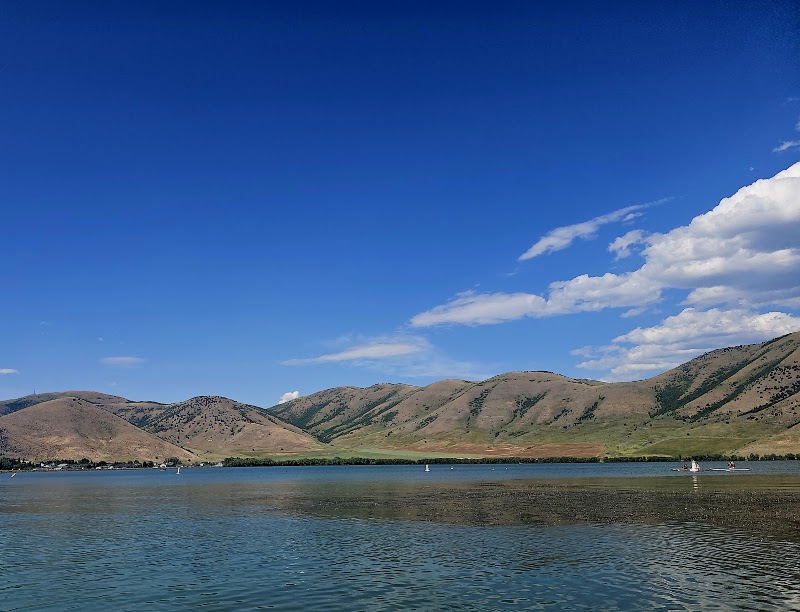 Mantua Reservoir Beach