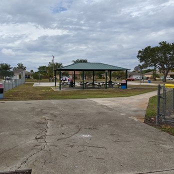 Burton Memorial Park