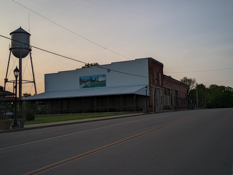 Urich City Park - Pickleball in Urich, Missouri