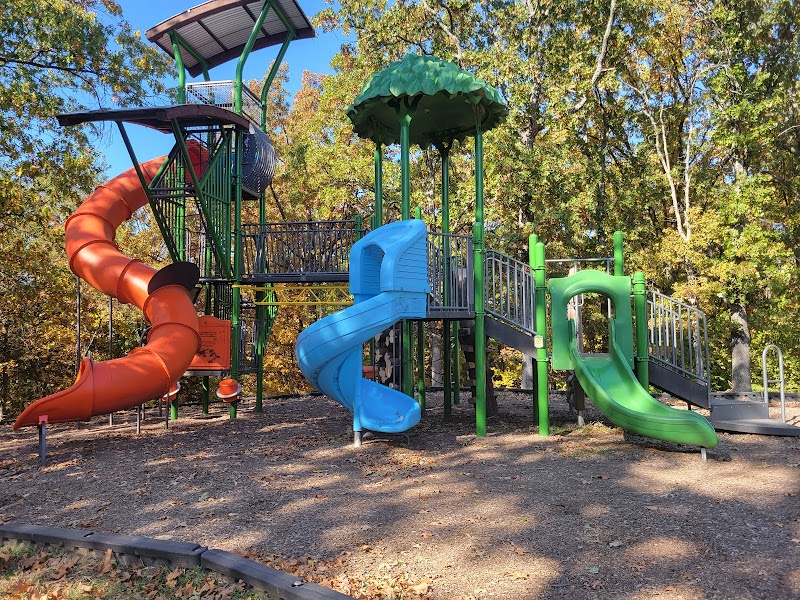 Sunridge Park - Pickleball in Hillsboro, Missouri
