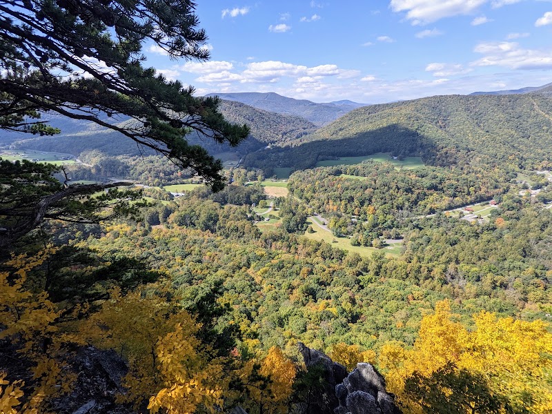 Seneca Rocks (Observation Deck) - Pickleball in Seneca Rocks, West Virginia