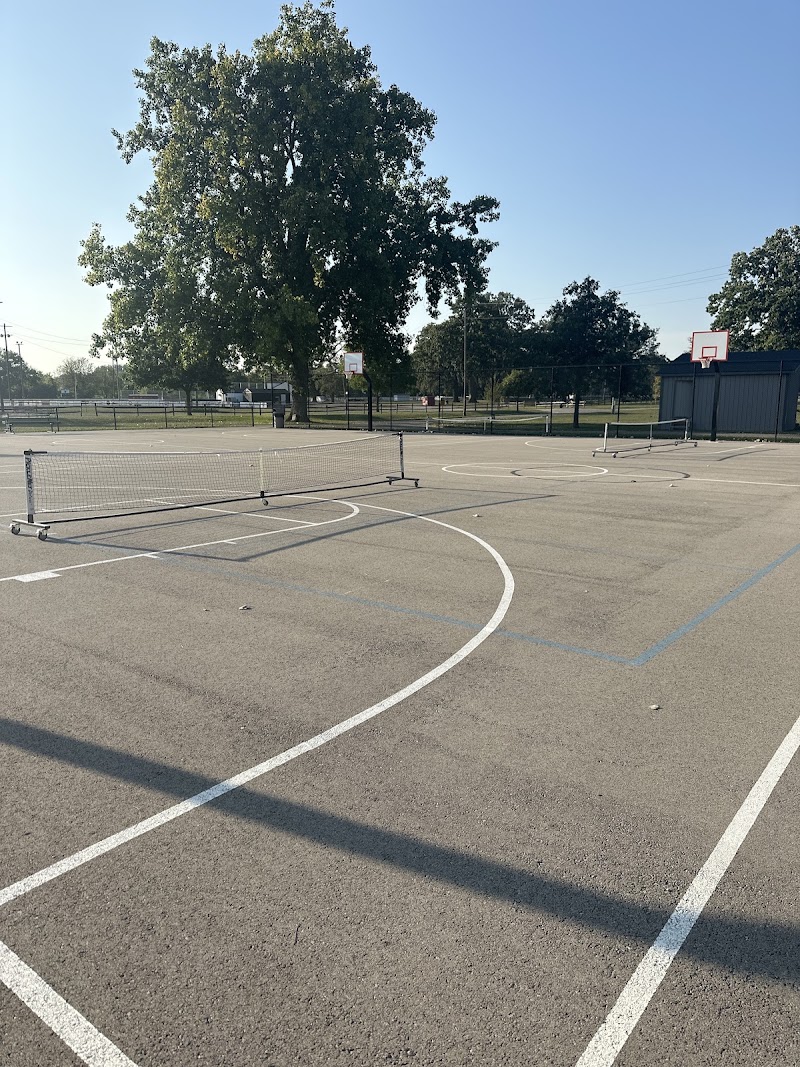 Basketball/Pickleball Courts