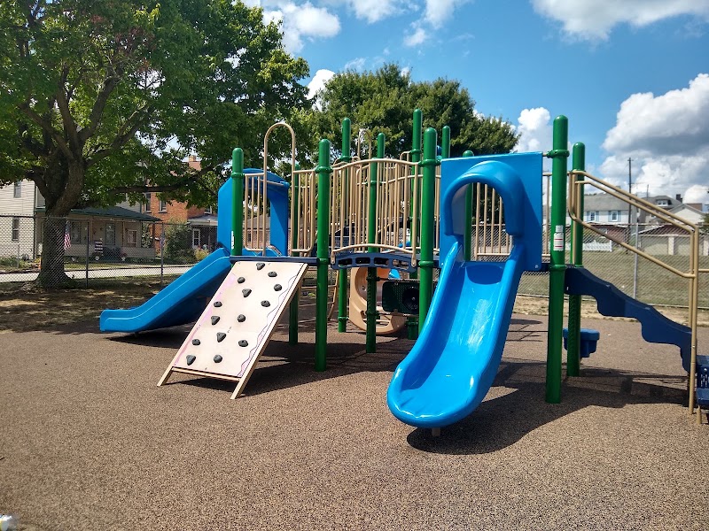 Kennedy Park - Pickleball in Vandergrift, Pennsylvania