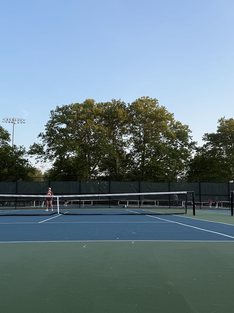 Meadowland Tennis Courts