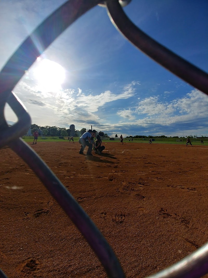 HLWW Baseball/Softball Complex - Pickleball in Howard Lake, Minnesota
