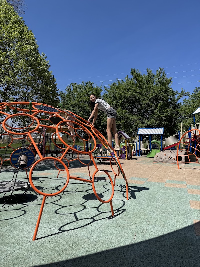 Memorial Park Tennis and Pickleball Courts - Pickleball in Brinkhaven, Ohio