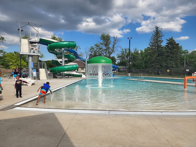 Veterans Memorial Pool - Pickleball in West Fargo, North Dakota