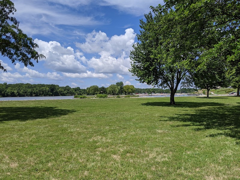 Warsaw Disc Golf Park - Pickleball in Warsaw, Missouri