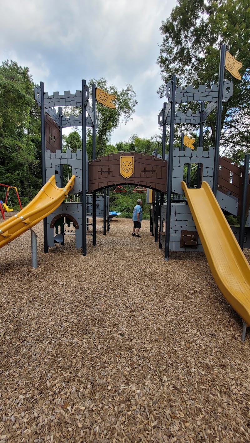 Seymour Park - Pickleball in Milldale, Connecticut